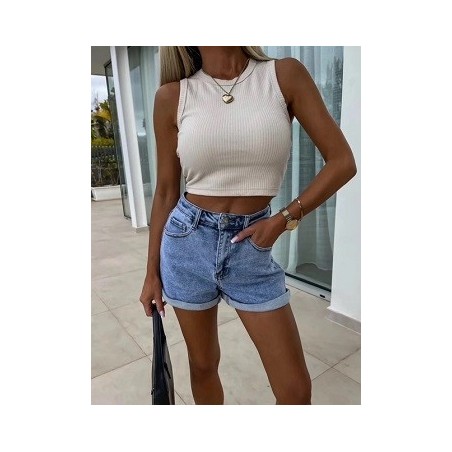 Short en jean femme avec une matière Stretch et confortable.
