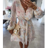 Robe courte imprimée en manche longue.