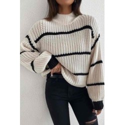 Pull à rayures.