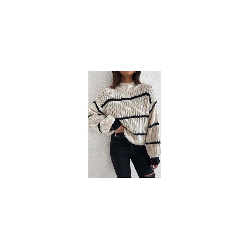 Pull à rayures. Pull à rayures.
