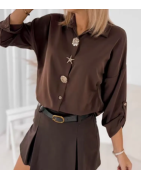 Chemise avec broches